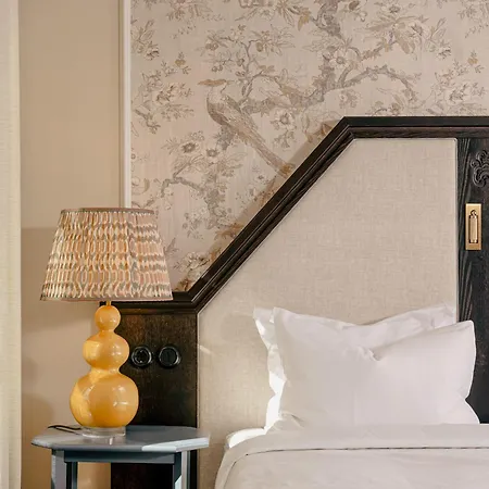 Savoy 1918, A Member Of Small Luxury Of The World 5* 오슬로