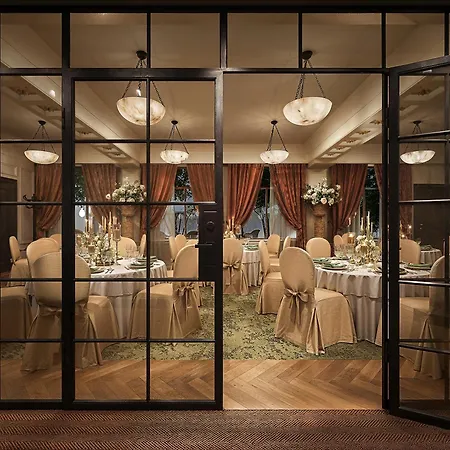 호텔 Savoy 1918, A Member Of Small Luxury Of The World 5*