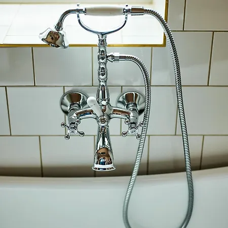 Savoy 1918, A Member Of Small Luxury Of The World 5*