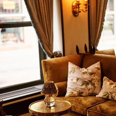 Savoy 1918, A Member Of Small Luxury Of The World 5*