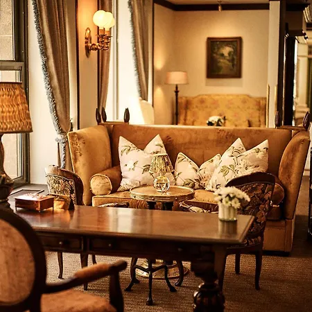 Savoy 1918, A Member Of Small Luxury Of The World Otel
