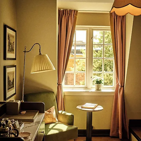Savoy 1918, A Member Of Small Luxury Of The World 5*