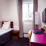 Savoy 1918 Hotel